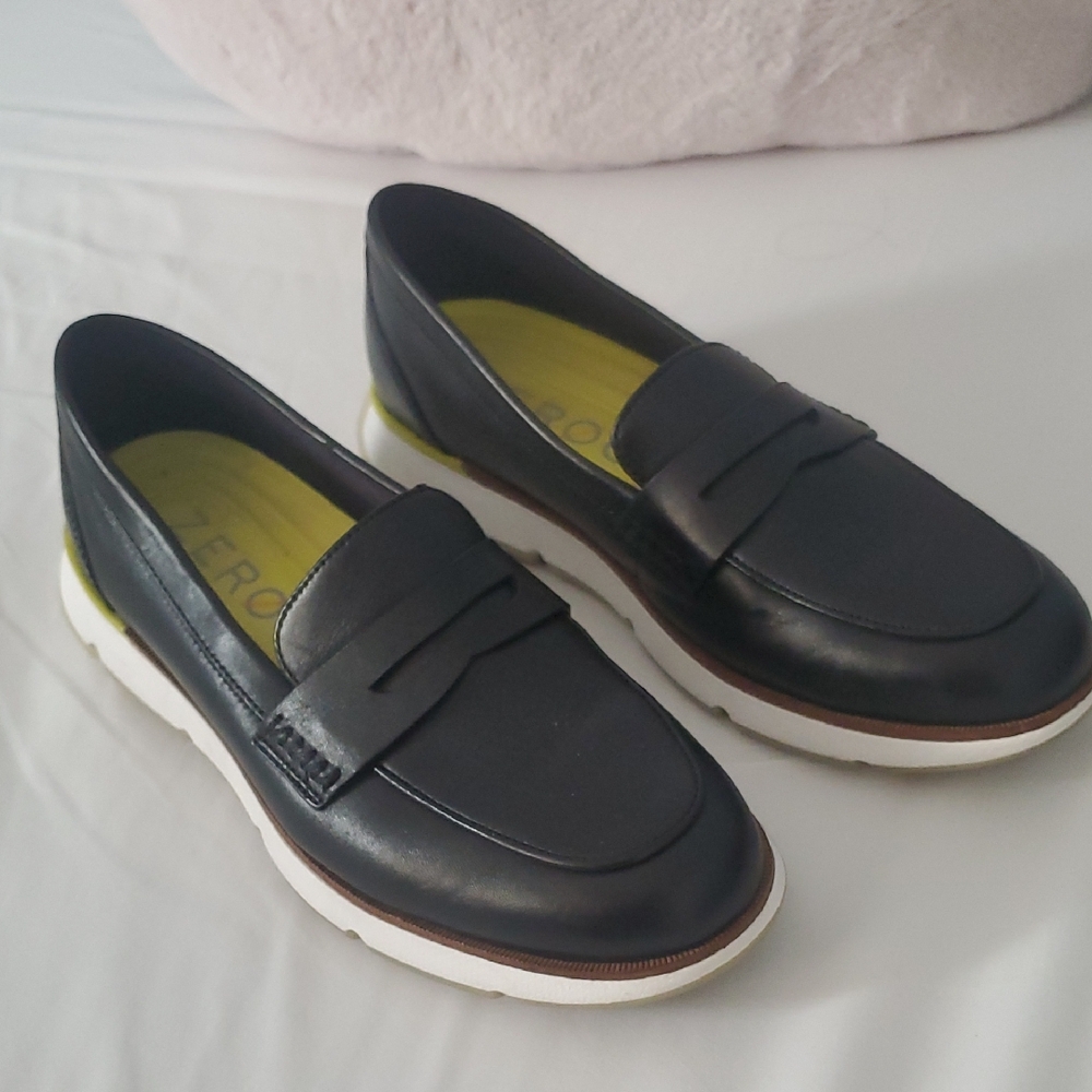 ZERO GRAND COLE HAAN Black Loafer  (  Women )size 8